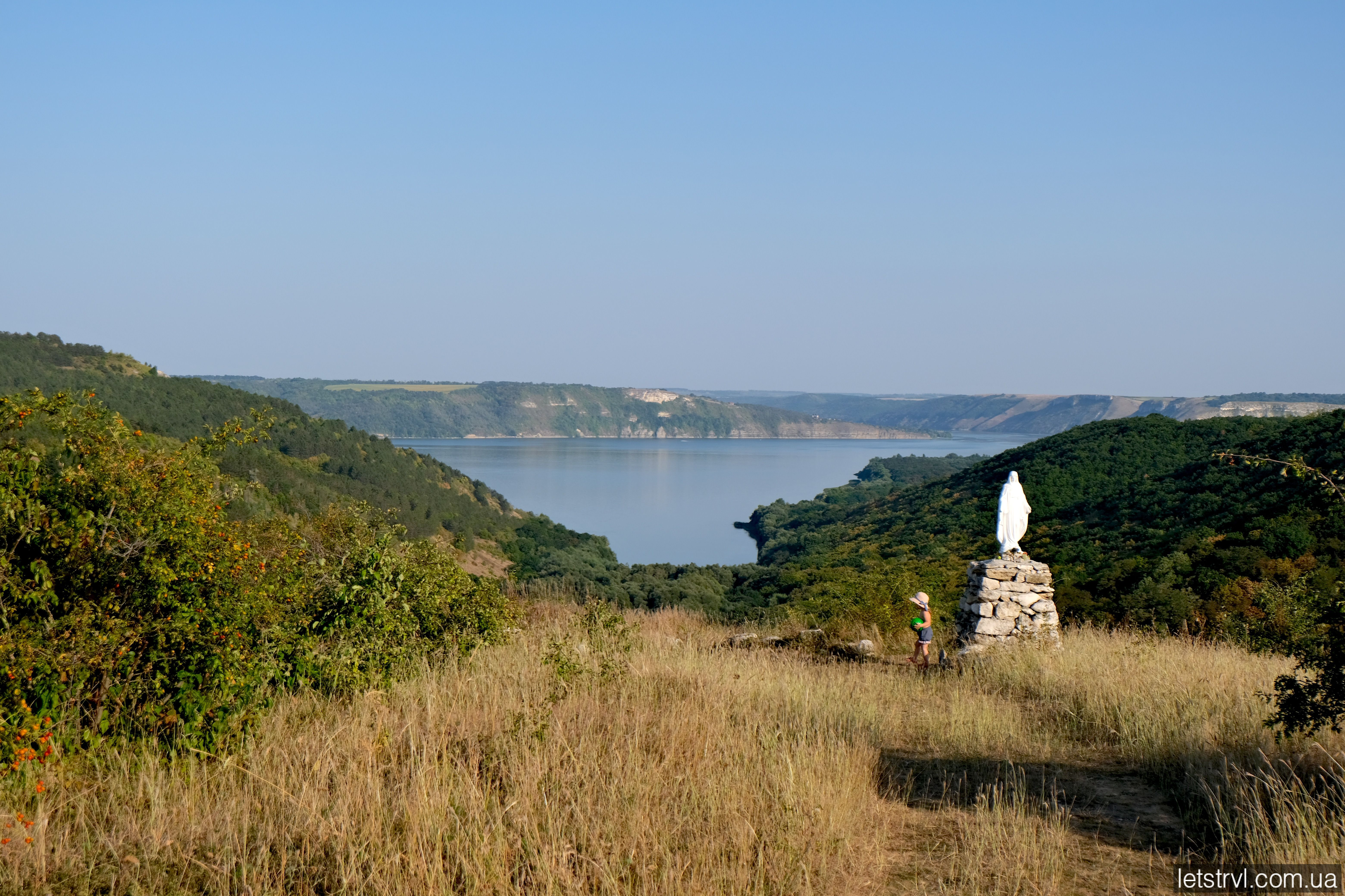 Бакота Статуя Богородиці