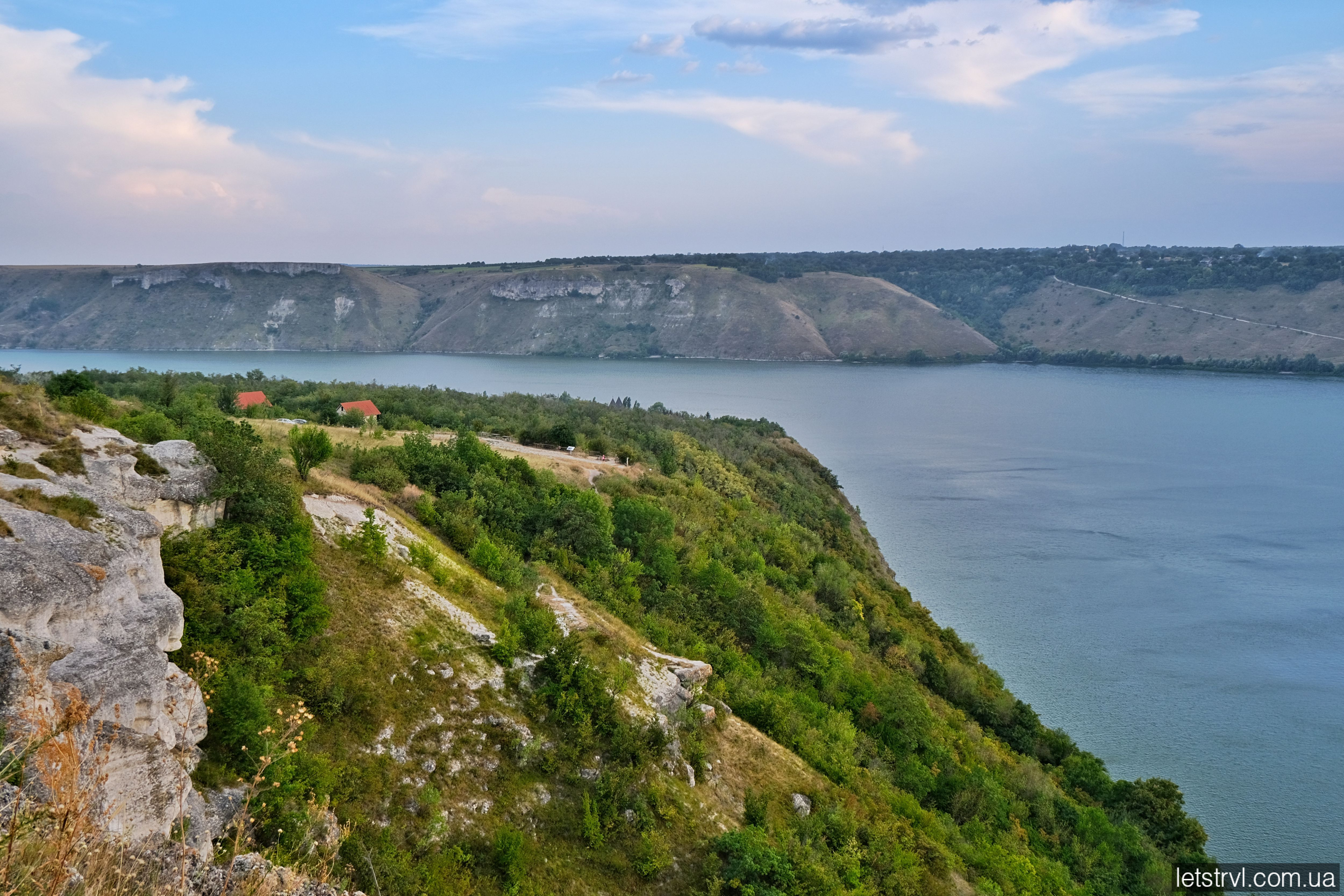 Схили Дністра біля Бакоти