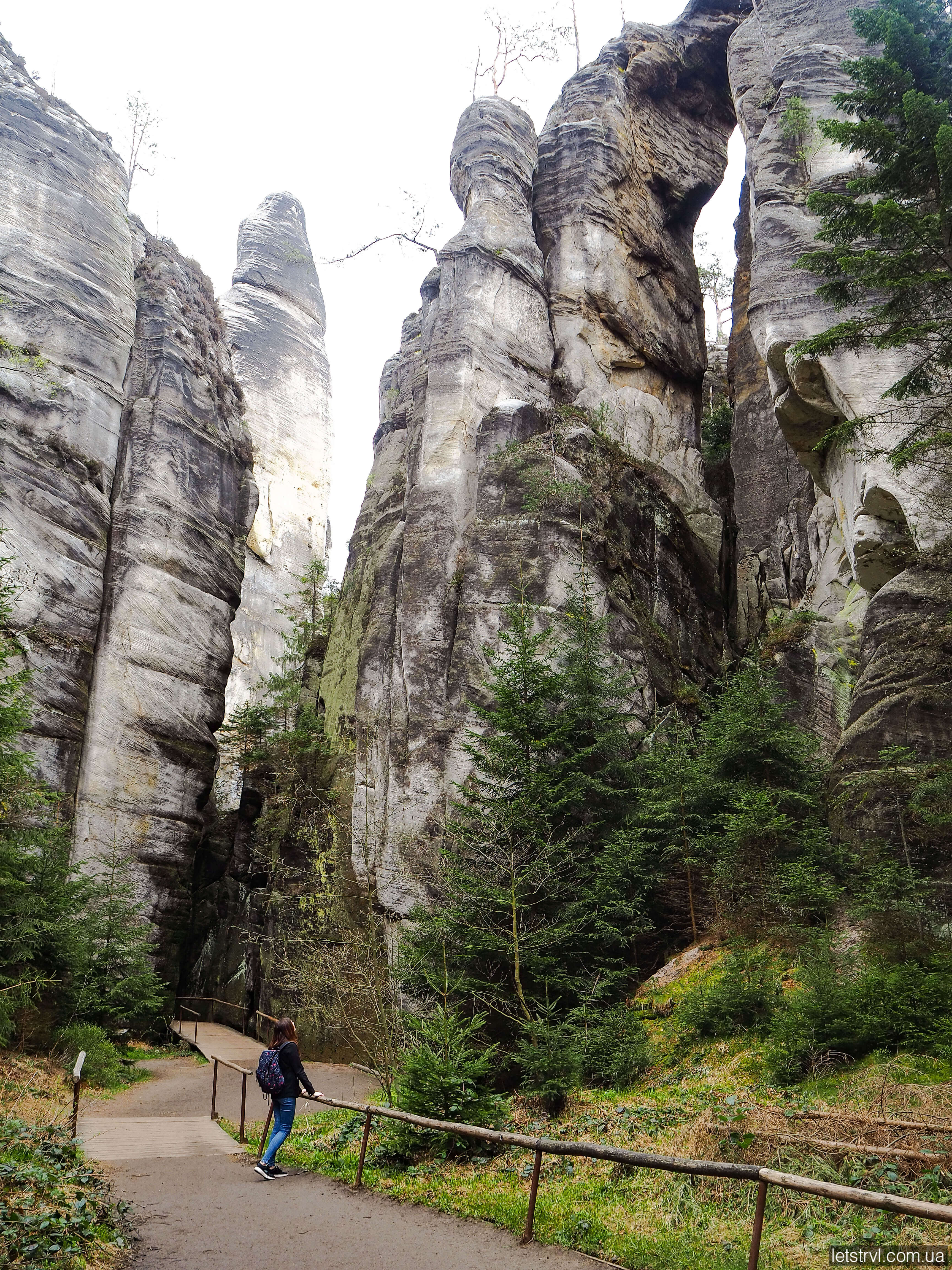 Чортів міст Адршпах