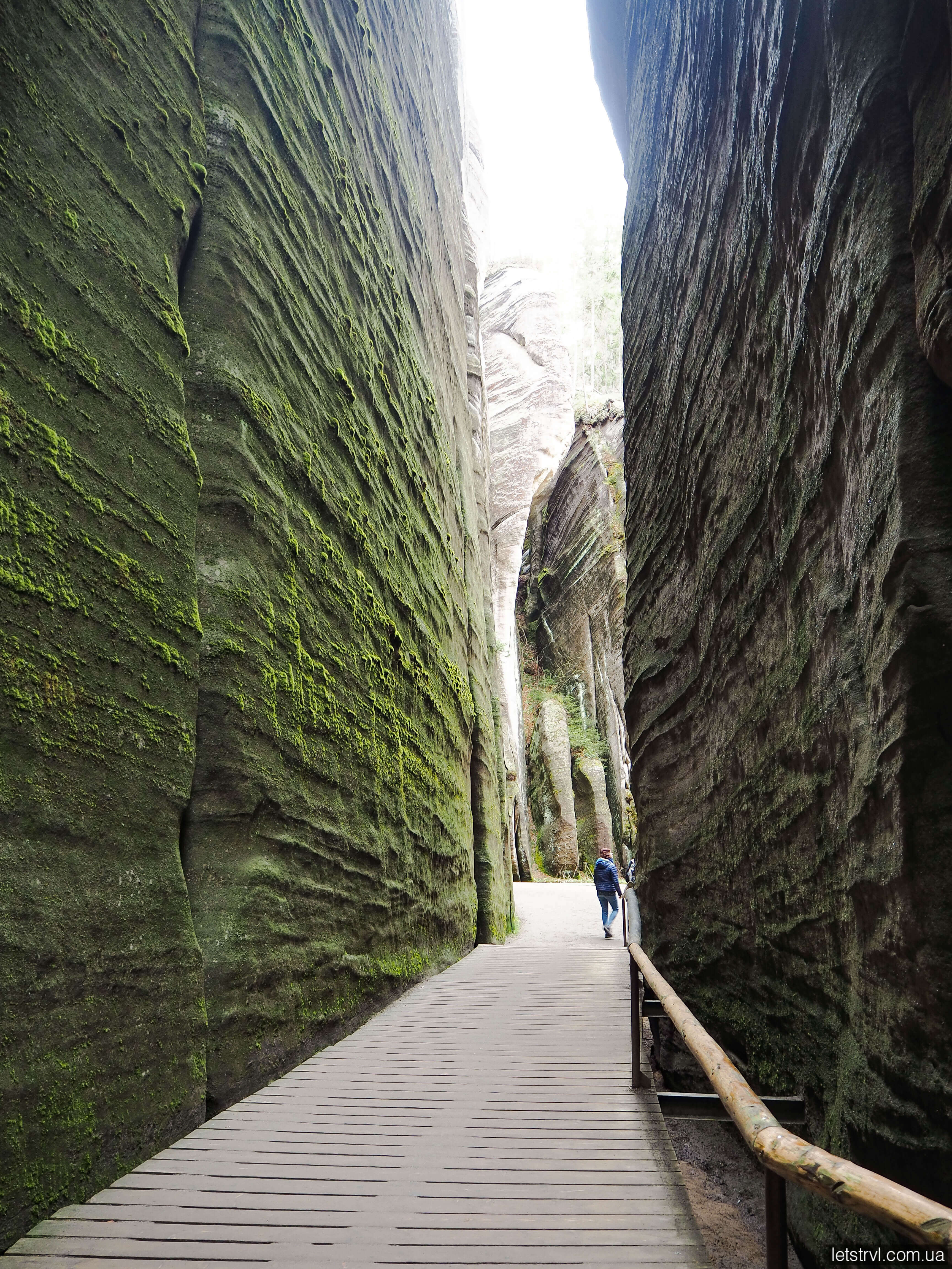 Каньон Адршпах