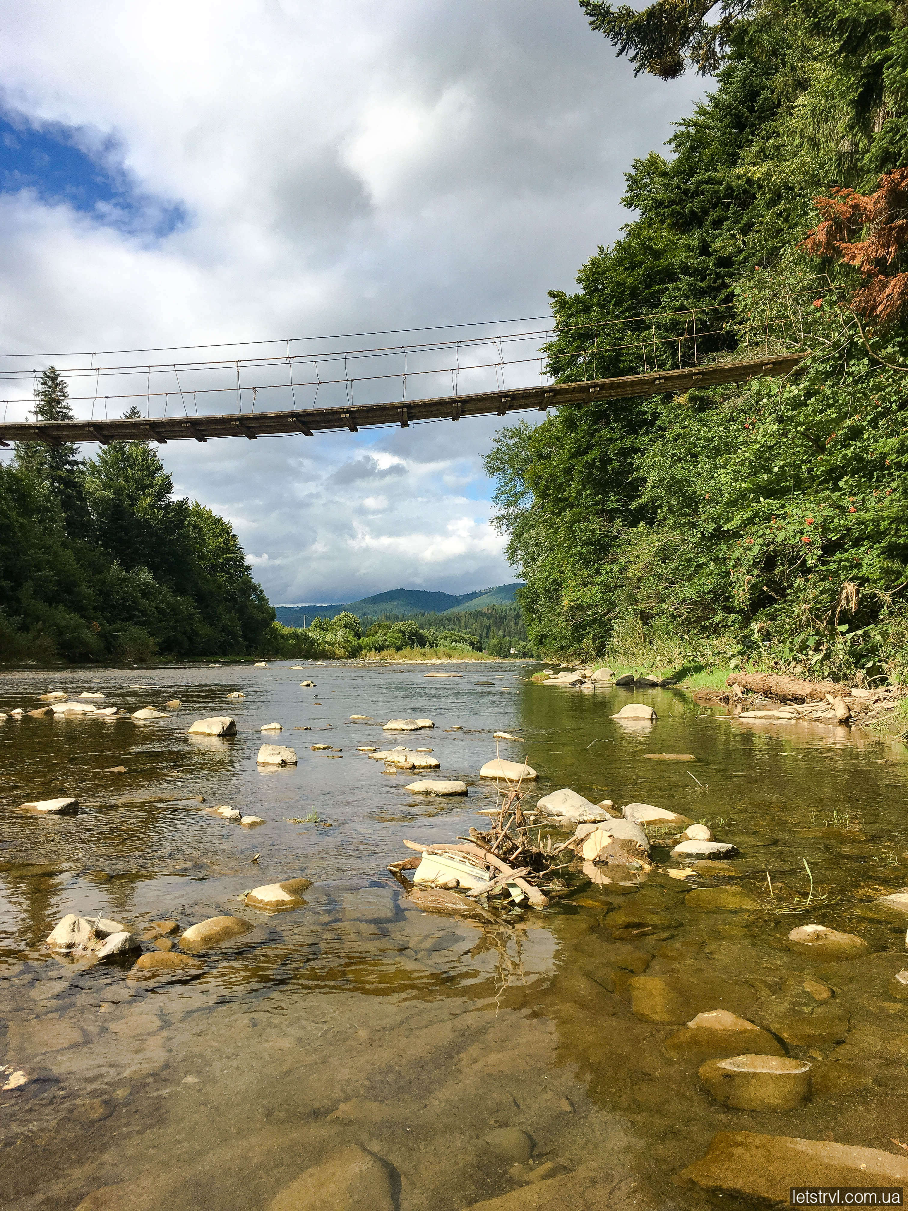 Підвісний міст Микуличин